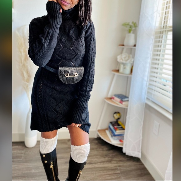 Black Chunky Cable Knit Turtleneck Sweater - Picture 3 of 5